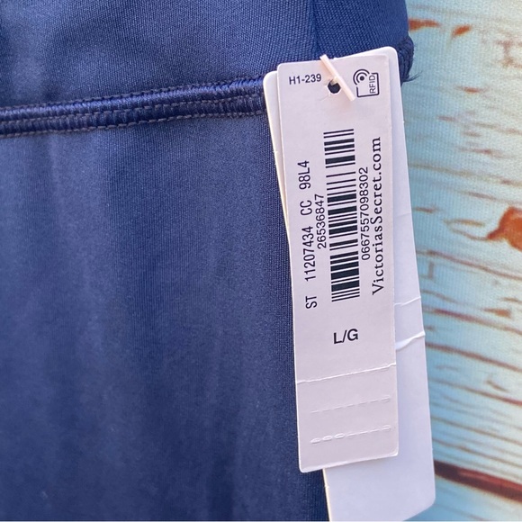 NWT Victoria’s Secret On Point Cloud Rouched Bootcut Leggings in Navy Sz… - Picture 6 of 15